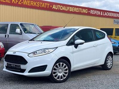 Gebraucht Ford Fiesta 60 PS (44 kW) 2017 Weiß Kleinwagen