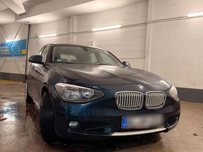 Blau Gebraucht 2011 BMW 116 Urban Line Kleinwagen | 6.300 €