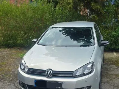 Gebraucht VW Golf VI Style 122 PS (89 kW) 2011 Silber Limousine