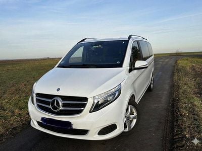 Weiß Gebraucht 2016 Mercedes V250 Edition Van / Kleinbus | 34.400 € (Guter Preis)