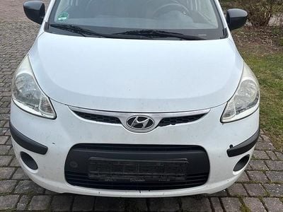 Gebraucht Hyundai i10 69 PS (50 kW) 2008 Weiß Kleinwagen