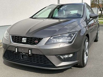 gebraucht Seat Leon ST FR * LEDER * NAVI * PANO * LED * ACC