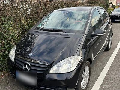 Gebraucht Mercedes A160 83 PS (61 kW) 2010 Schwarz Kleinwagen