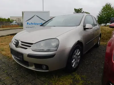 Gebraucht VW Golf IV Trendline 102 PS (75 kW) 2004 Beige Limousine