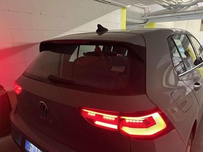 Grau Gebraucht 2020 VW Golf VIII Life Kleinwagen | 21.000 € (Fairer Preis)