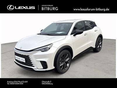 Weiß Neu 2025 Lexus LBX SUV | 36.990 €