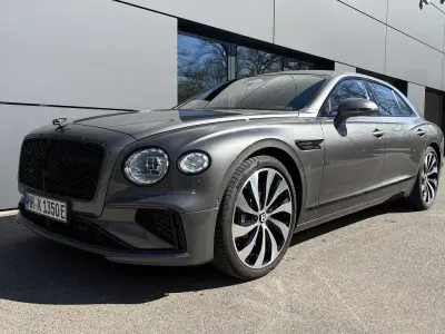 Gebraucht Bentley Flying Spur 680 PS (500 kW) 2026 Grau Limousine