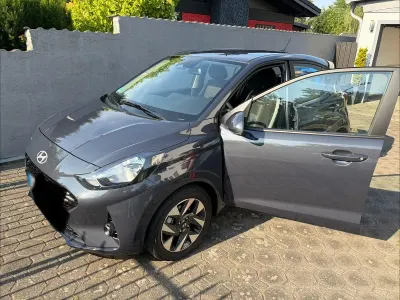 Neu Hyundai i10 Comfort 79 PS (58 kW) 2025 Schwarz Kleinwagen
