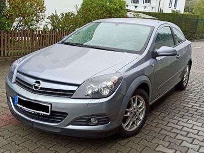 Opel Astra GTC