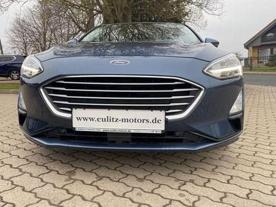 Gebraucht Ford Focus Cool & Connect 150 PS (110 kW) 2018 Blue metallic (metallic) Limousine