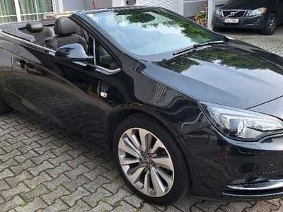Gebraucht Opel Cascada Ultimate 140 PS (102 kW) 2018 Schwarz Cabrio