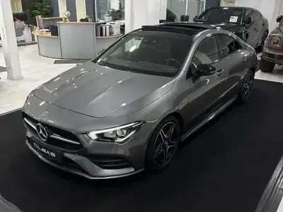 Gebraucht Mercedes CLA200 AMG line 163 PS (119 kW) 2021 Mountaingrau  met. Coupé