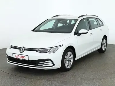 Używany VW Golf VIII Life 116 KM (85 kW) 2023 Biały Kombi