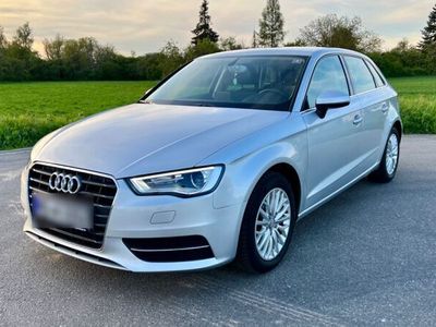 gebraucht Audi A3 Sportback 1.4 TFSI S tronic Ambiente Ambiente