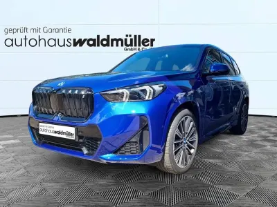 Gebraucht BMW iX1 M Sport 230 kW (313 PS) 2023 Blau SUV