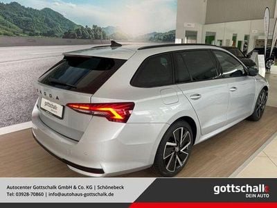 Brilliantsilber metallic Gebraucht 2024 Skoda Octavia SportLine Kombi | 38.990 € (Teuer)