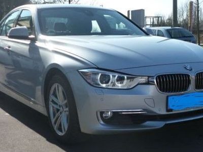 gebraucht BMW 328 i Luxury Line