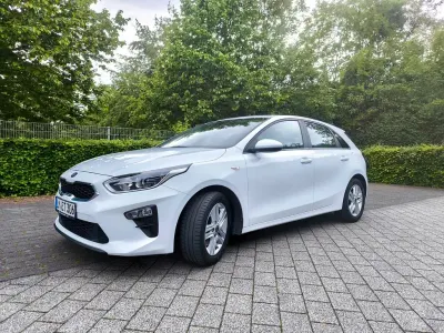 Usado Kia Ceed Edition 7 99 CV (72 kW) 2020 Blanco Utilitario
