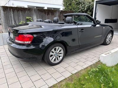 Gebraucht BMW 118 Cabriolet 143 PS (105 kW) 2010 Schwarz Cabrio