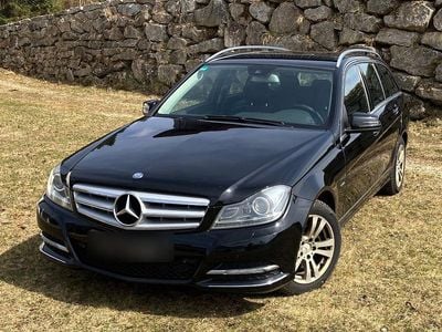Gebraucht Mercedes C220 Avantgarde 170 PS (125 kW) 2012 Schwarz Kombi