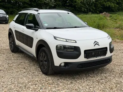 Gebraucht Citroën C4 Feel 99 PS (72 kW) 2016 Weiß Limousine