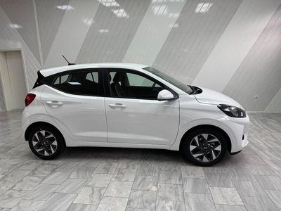 Weiß Neu 2025 Hyundai i10 Trend Kleinwagen | 17.950 € (Etwas zu teuer)