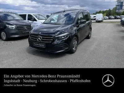 Gebraucht Mercedes T160 Style 95 PS (69 kW) 2025 Schwarz Van / Kleinbus