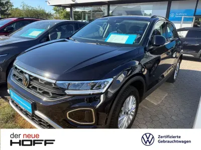 Gebraucht VW T-Roc Life 150 PS (110 kW) 2023 Schwarz SUV