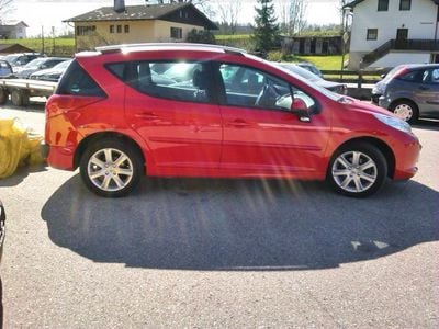 Gebraucht Peugeot 207 120 PS (88 kW) 2008 Rot metallic Kombi