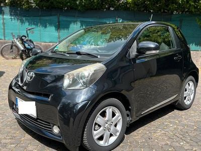 Toyota iQ