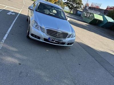 Gebraucht 2010 Mercedes E220 Limousine | 7.000 €