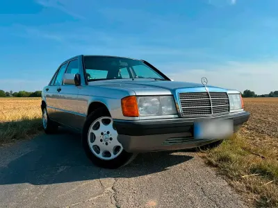 Gebraucht Mercedes 190 90 PS (66 kW) 1993 Silber Limousine