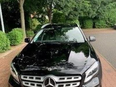 Mercedes GLA180