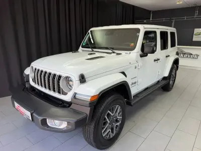 Gebraucht Jeep Wrangler Unlimited Sahara 272 PS (200 kW) 2024 Weiß SUV