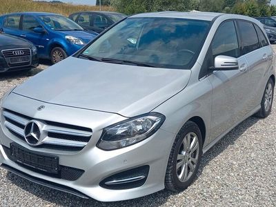 Mercedes B180