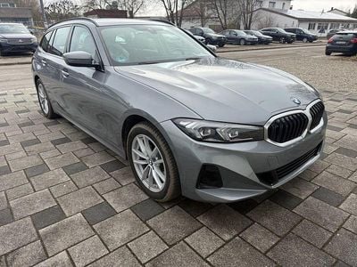 Gebraucht BMW 320 190 PS (139 kW) 2023 Grau Kombi