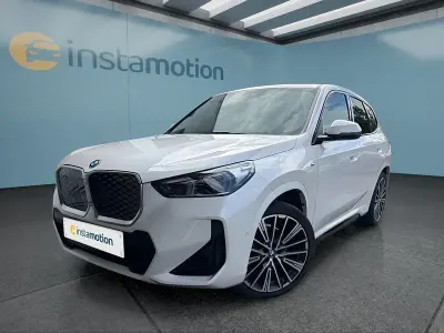 Gebraucht BMW iX1 M Sport 225 kW (306 PS) 2025 Weiß SUV