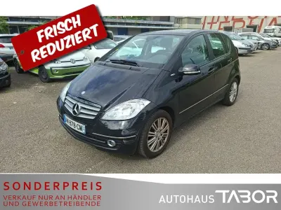 Gebraucht Mercedes A200 Elegance 140 PS (102 kW) 2010 Kosmosschwarz  metalliclack Limousine