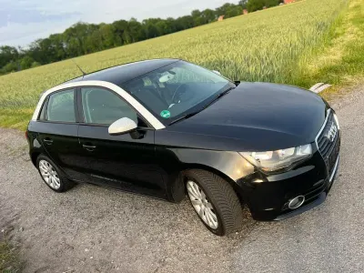 Gebraucht Audi A1 Sportback Attraction 122 PS (89 kW) 2015 Schwarz Kleinwagen