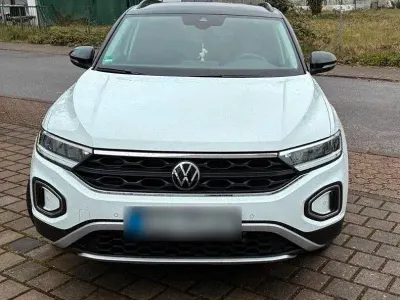 Gebraucht VW T-Roc Move 110 PS (80 kW) 2023 Weiß SUV