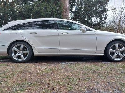 Weiß Gebraucht 2013 Mercedes CLS350 Kombi | 21.350 € (Etwas zu teuer)