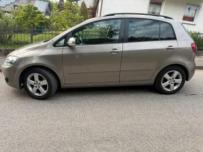 Używany VW Golf VI 80 KM (58 kW) 2010 Brązowy Hatchback