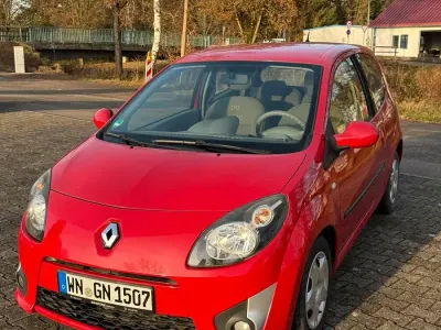 Gebraucht Renault Twingo 76 PS (55 kW) 2009 Rot Kleinwagen