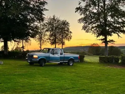Gebraucht Ford F-150 XLT 200 PS (147 kW) 1992 Blau Pickup