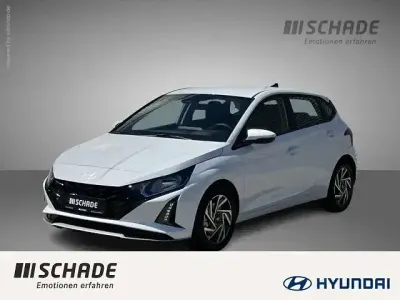 Gebraucht Hyundai i20 Trend 101 PS (74 kW) 2025 Weiß Kleinwagen