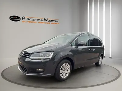 Gebraucht VW Sharan Comfortline 150 PS (110 kW) 2018 Uranograu uni Van / Kleinbus