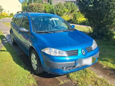 Gebraucht Renault Mégane GrandTour 98 PS (72 kW) 2005 Blau Kombi