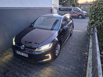 Schwarz Gebraucht 2018 VW Golf GTE Limousine | 15.300 € (Guter Preis)
