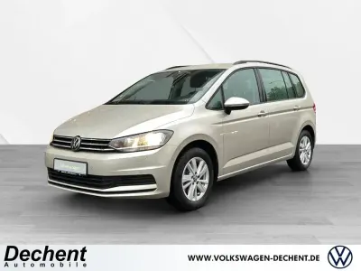 Gebraucht VW Touran Comfortline 150 PS (110 kW) 2024 Silber Van / Kleinbus
