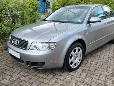 Gebraucht Audi A4 131 PS (96 kW) 2003 Grau Limousine